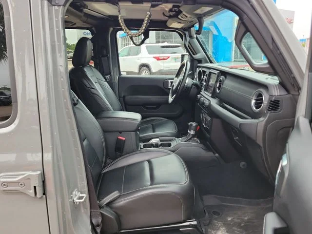 Used 2022 Gray Jeep Overland image 16