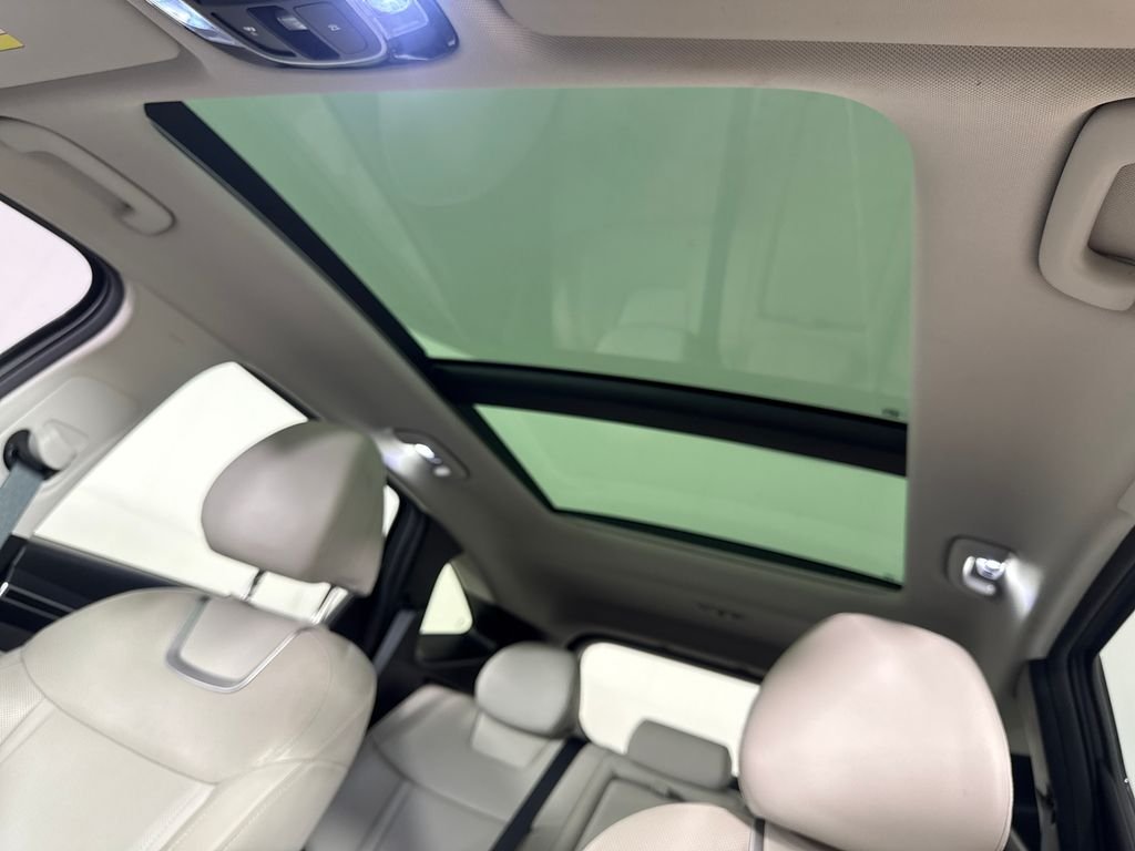 2022 Hyundai Tucson Limited - Photo 21