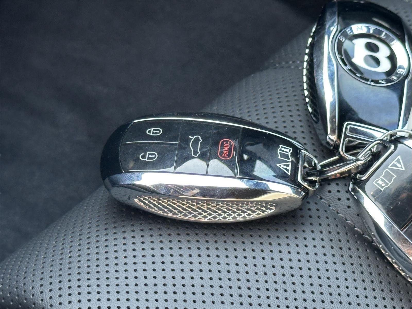 2026 Bentley Flying Spur - Photo 56
