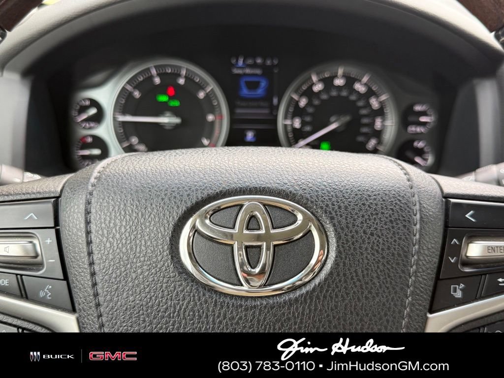 Used 2021 Silver Toyota 4DR 4WD image 29