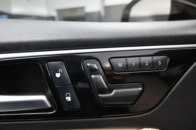 Used 2018 Black INFINITI ESSENTIAL image 20