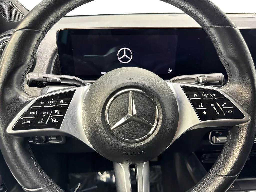 Used 2024 White Mercedes-Benz GLB 250 image 54