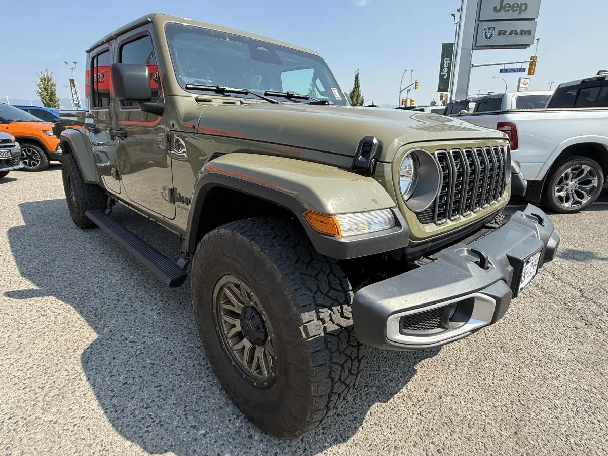 New 2026 41 (pj5) Jeep Sport S image 9