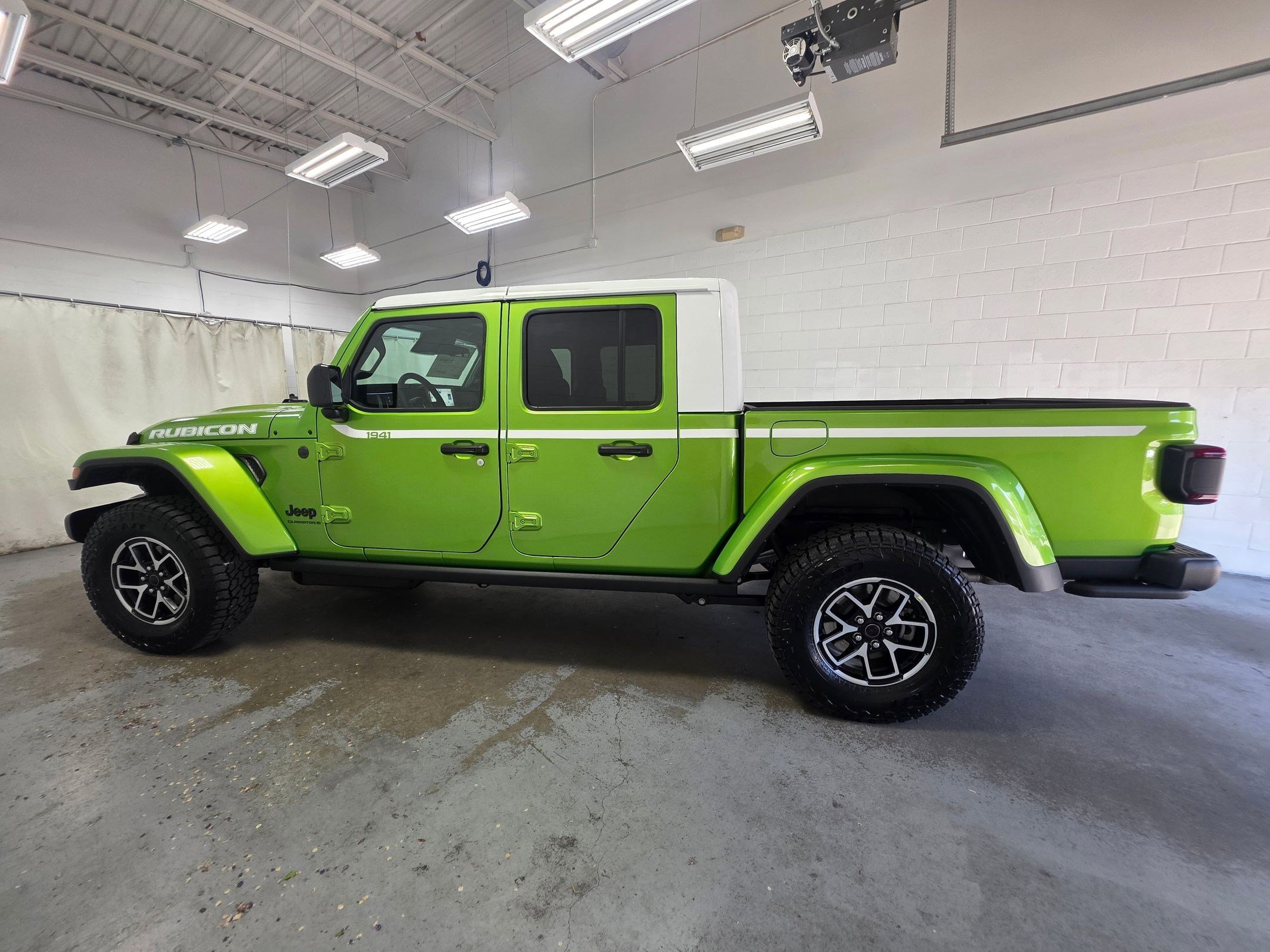 New 2026 Mojito Exterior Paint Jeep Rubicon image 8