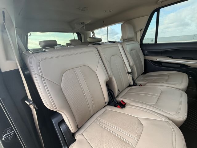 Used 2023 Black Ford Limited image 17