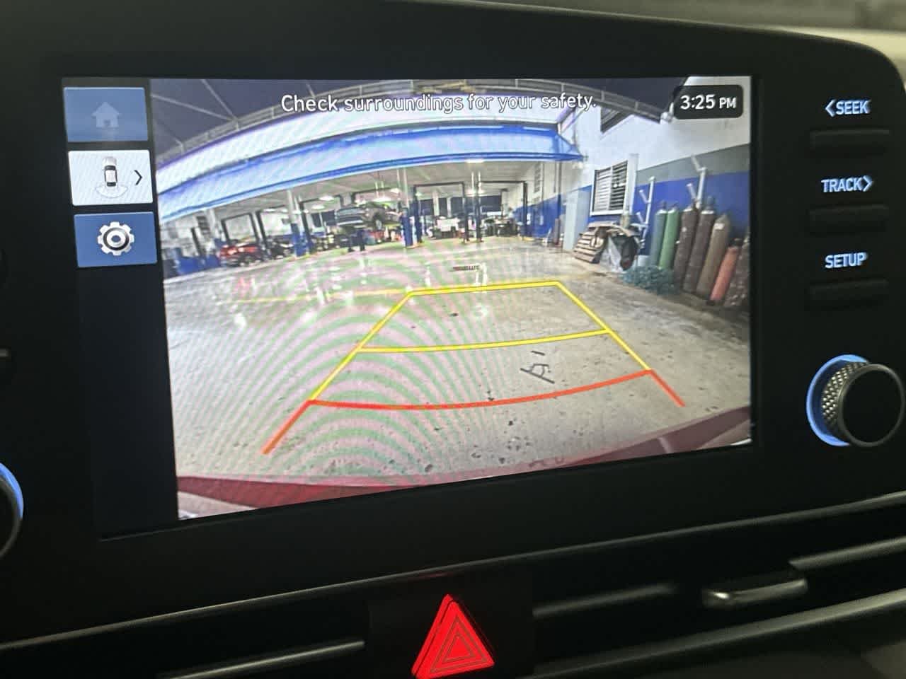 2025 Hyundai Elantra SE - Photo 19
