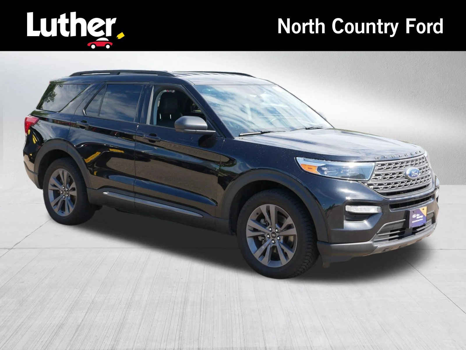 2023 Ford Explorer XLT 4WD's photo