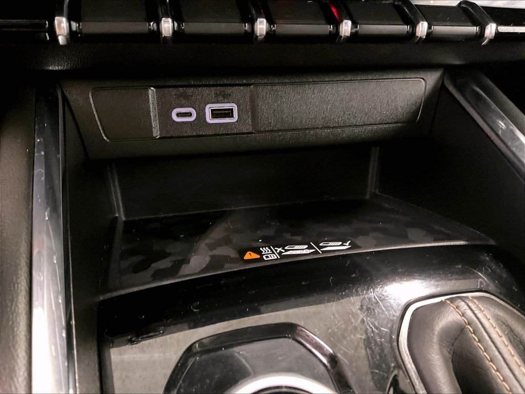 Used 2024 Black GMC AT4 image 27
