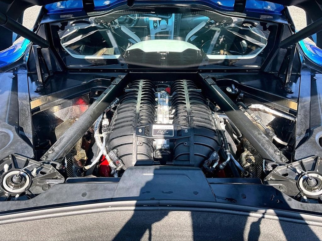 Used 2024 Blue Chevrolet Z06 image 29