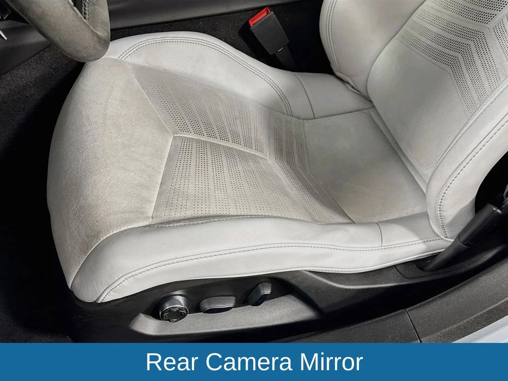Used 2023 White Chevrolet Stingray image 25