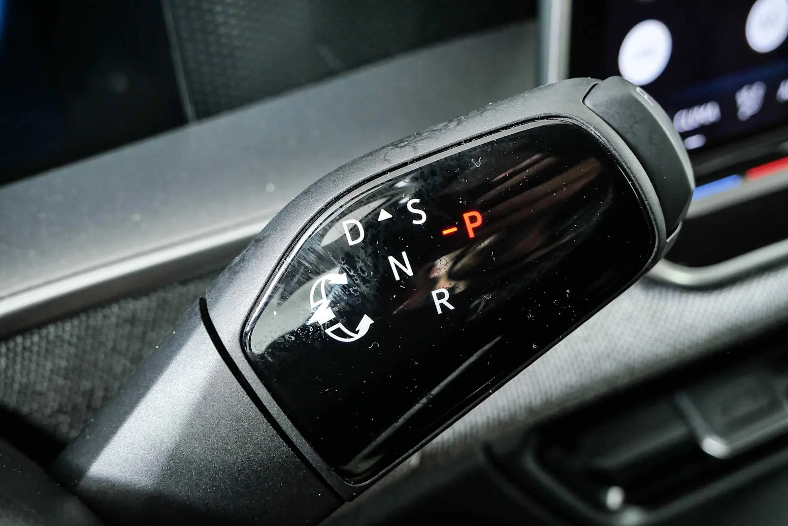 Certified Used 2025 Deep Black Pearl Volkswagen S image 17