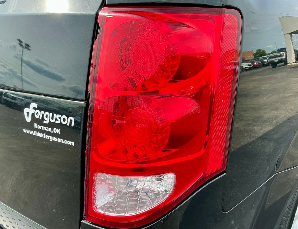 Used 2018 Black Dodge SE image 16