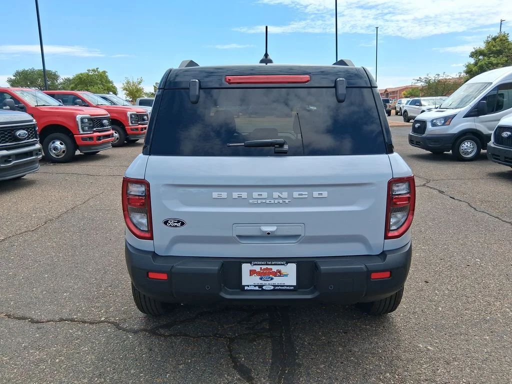 New 2026 Space White Metallic Ford Outer Banks® image 4