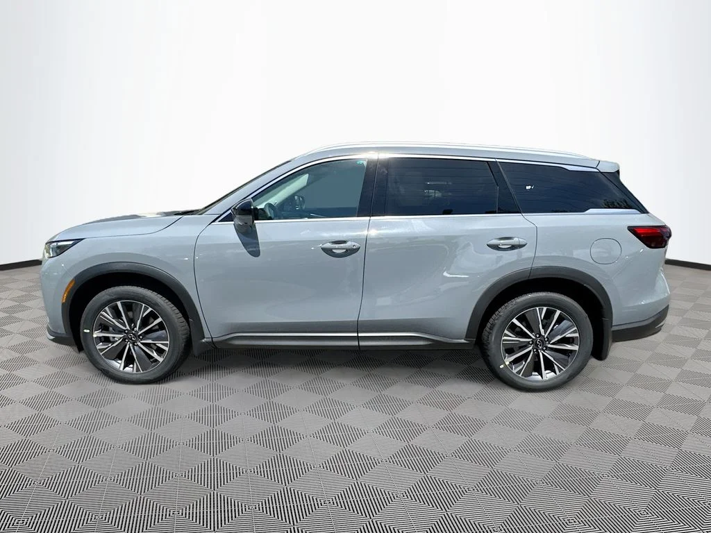 New 2027 HARBOR GRAY INFINITI Luxe FWD image 8