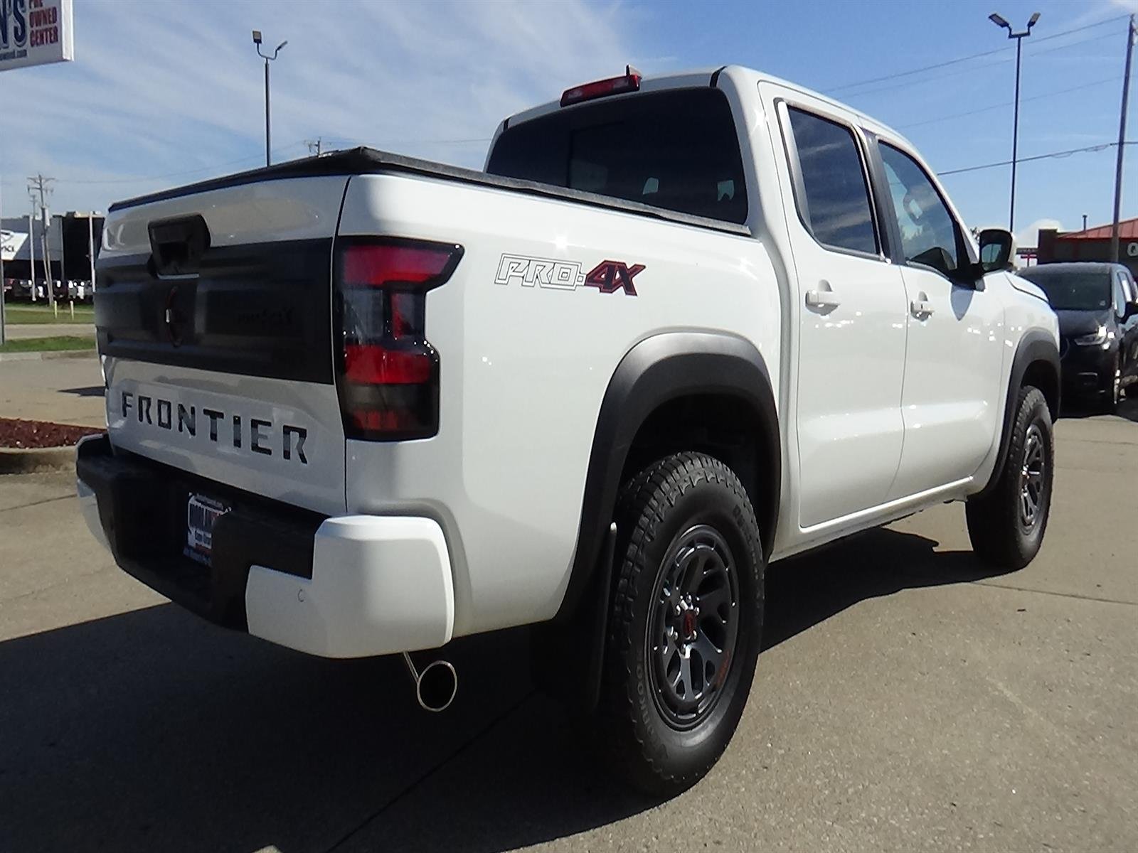 Used 2026 Glacier White (qak) Nissan PRO-4X image 6