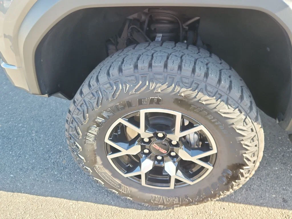Used 2023 Silver GMC AT4X image 19