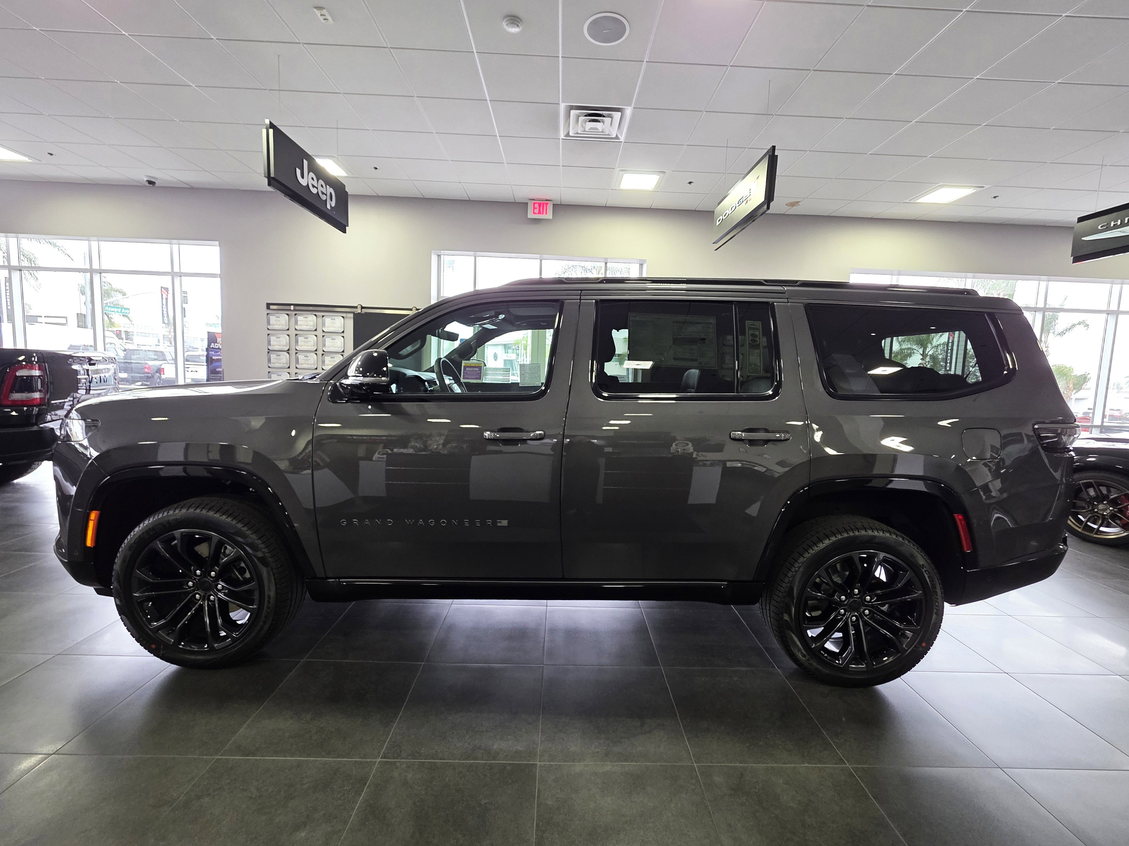 2026 Jeep Grand Wagoneer Summit Obsidian