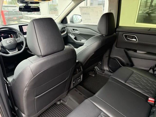 New 2026 Gun Metallic Nissan Platinum image 19