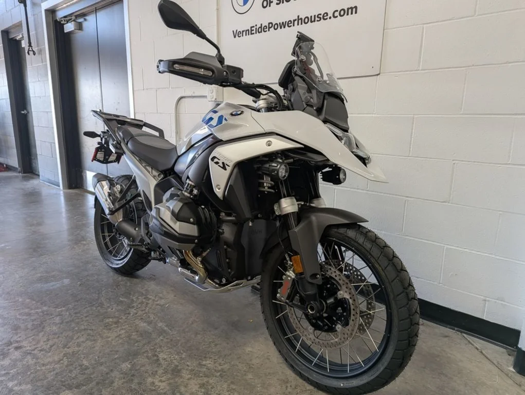 New 2025 LIGHT WHITE BMW 1300 GS Light White image 2