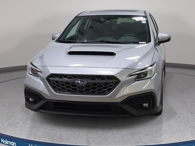Used 2023 Ice Silver Metallic Subaru Limited image 3