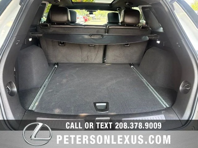 Used 2023 White Cadillac Sport image 21