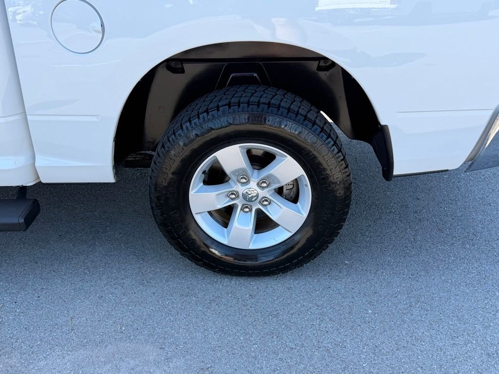 Used 2022 Bright White Clearcoat Ram SLT image 40