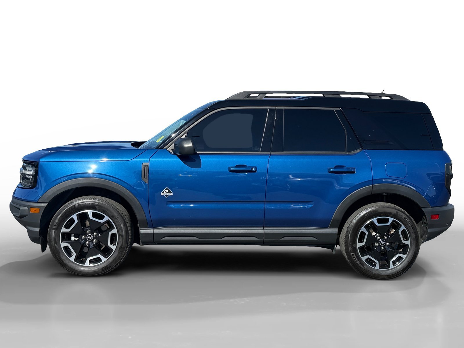 Used 2024 Blue Metallic Ford Outer Banks image 2