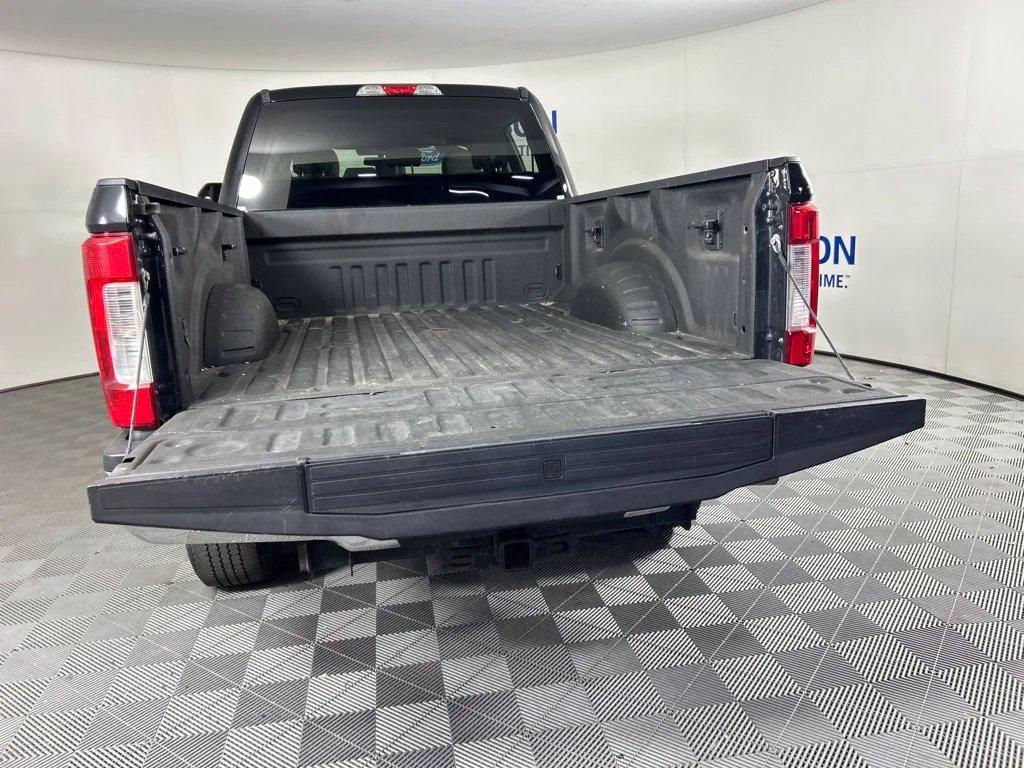 Used 2019  Ford XLT image 5