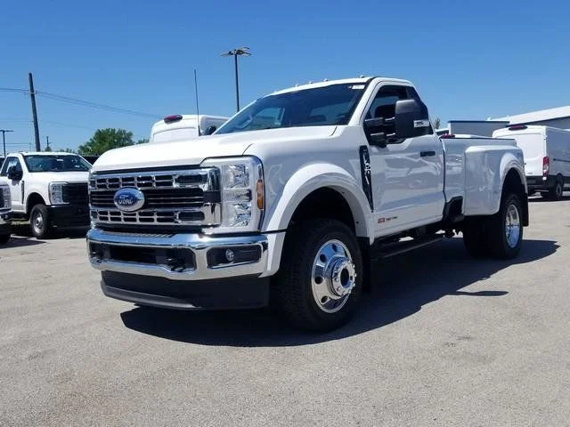 New 2026 White Ford XLT image 9
