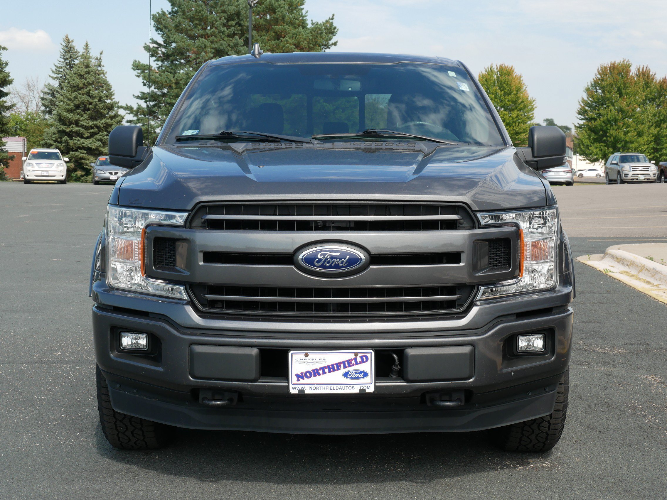 Used 2018 Gray Ford XLT image 3