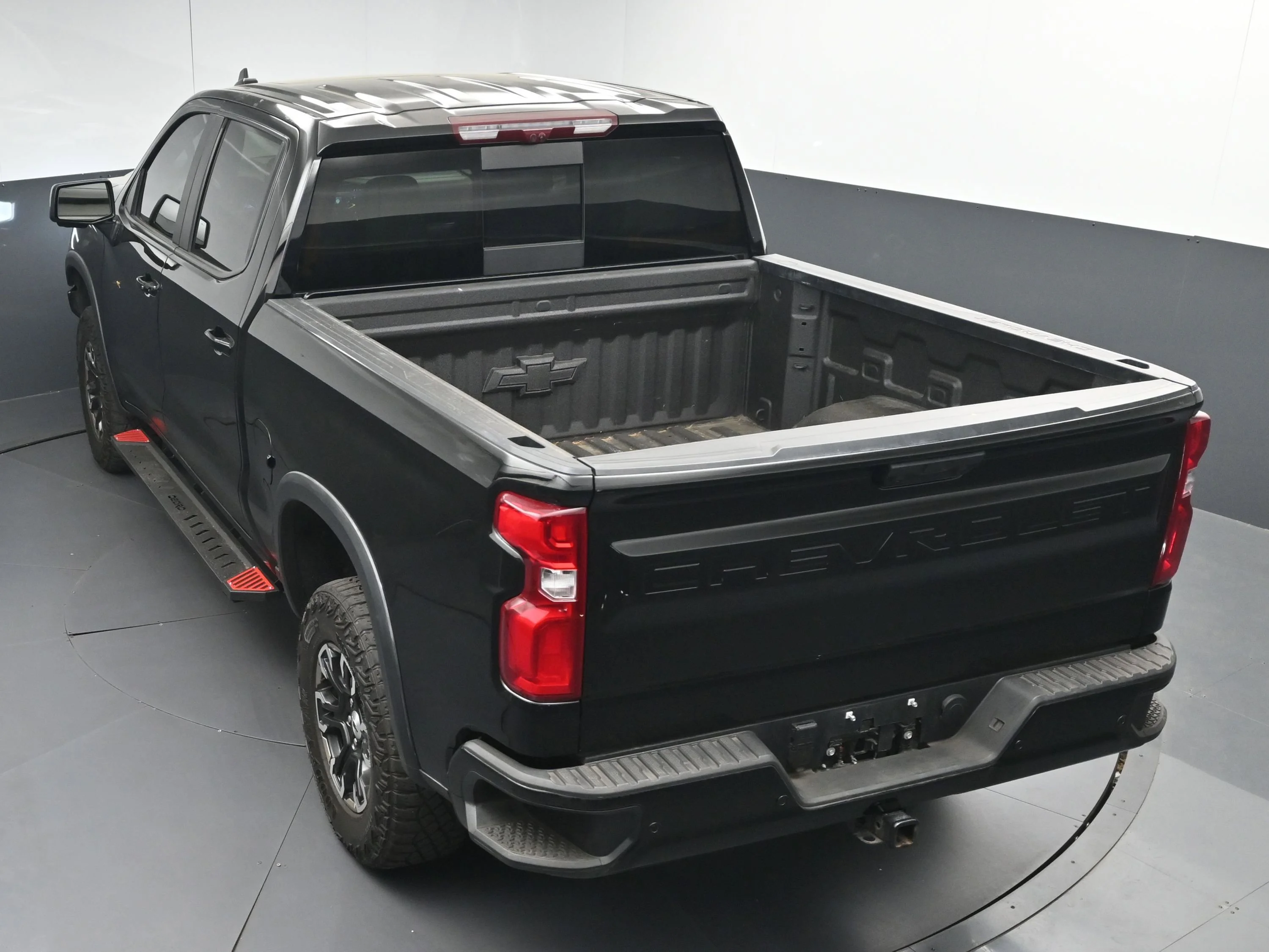 Used 2025 Black Chevrolet ZR2 image 40