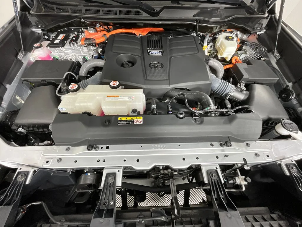 Used 2023 Silver Toyota SR5 image 29
