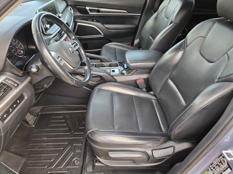 Used 2020 Silver Kia LX image 11