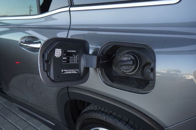 Used 2022 Gray Mercedes-Benz GLB 250 image 14