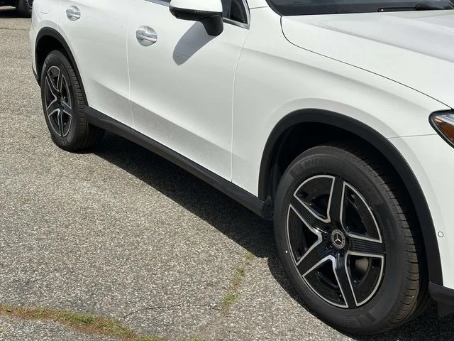 New 2026 White Mercedes-Benz GLC 300 image 12