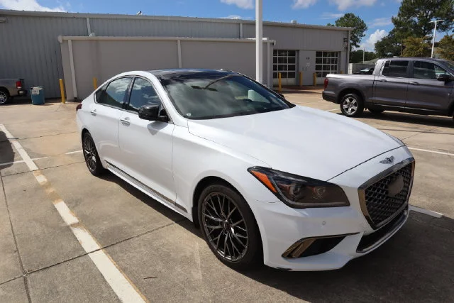 Used 2019 Casablanca White Genesis 3.3T Sport image 3