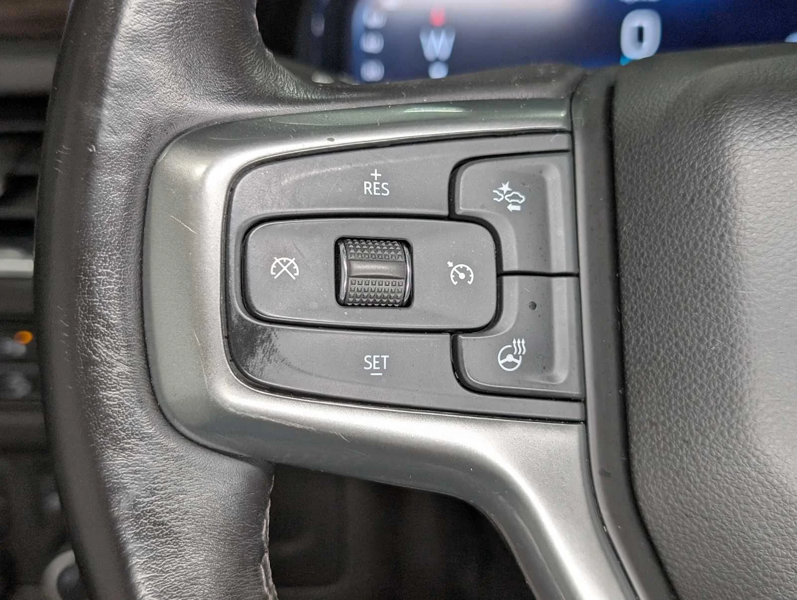 Used 2022 Summit White Chevrolet Z71 image 37
