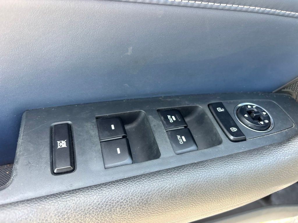 Used 2017 Black Hyundai Limited image 13