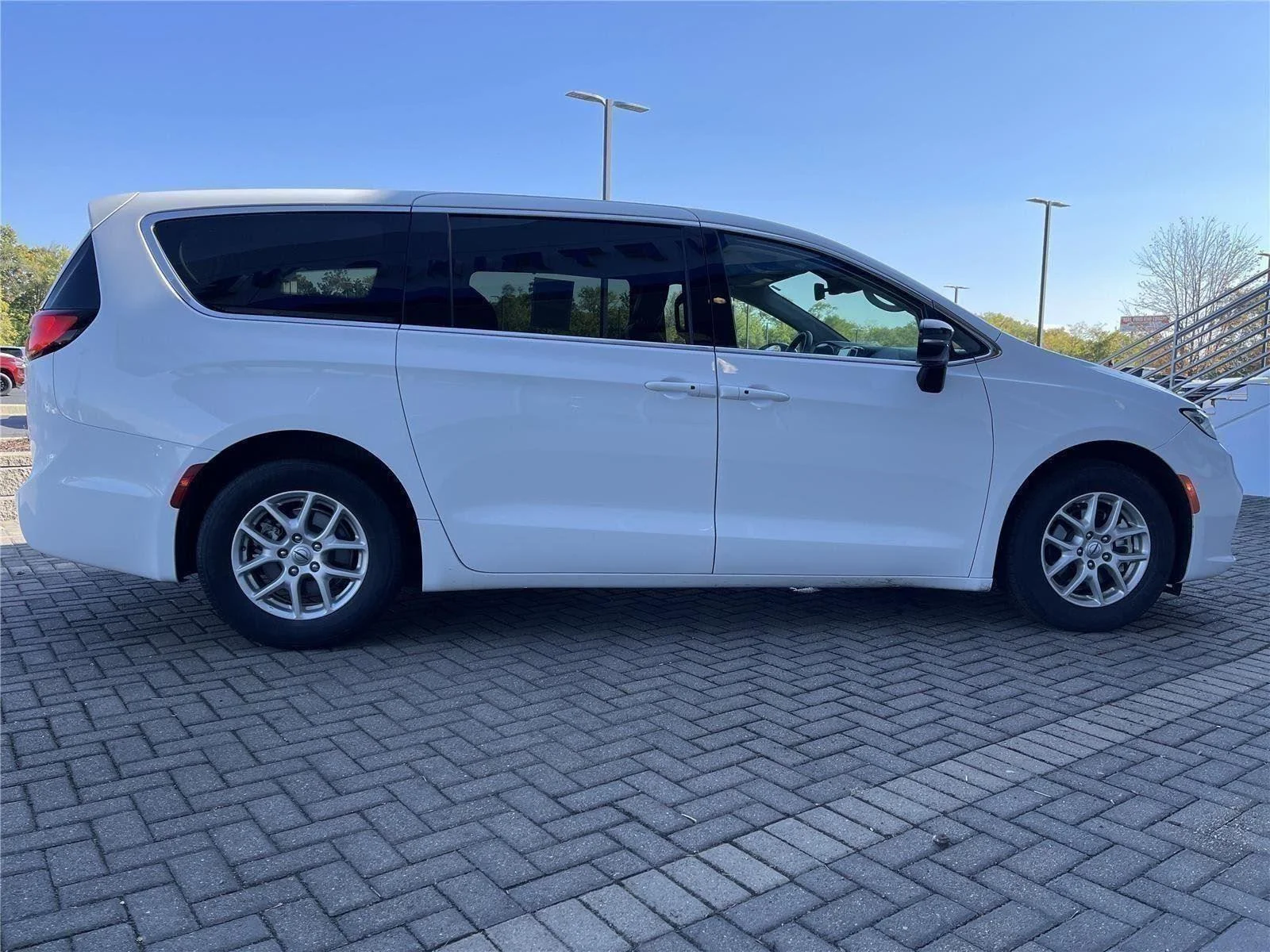 Used 2024 Bright White Cl Chrysler Touring L image 6