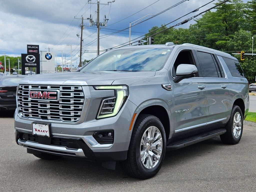 Used 2025 Sterling Metallic GMC Denali image 3