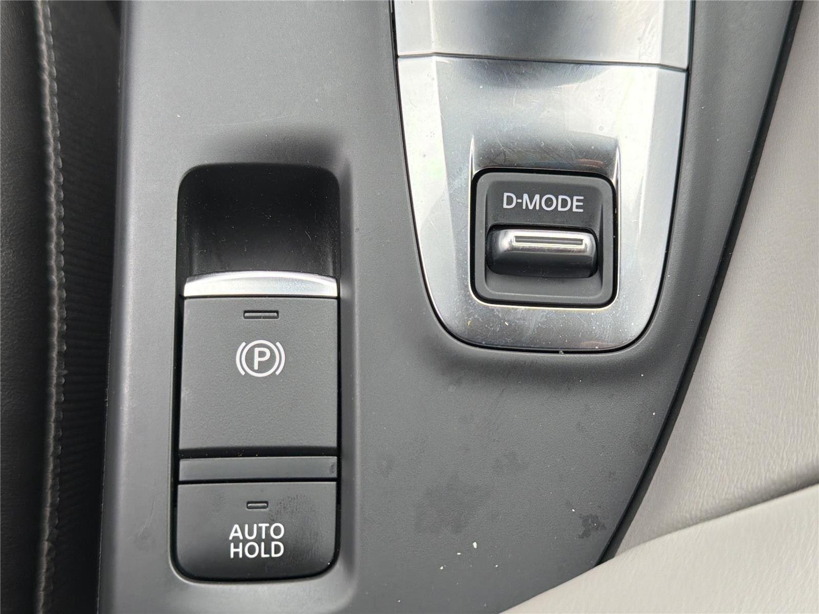 Used 2024 Graphite Shadow INFINITI LUXE image 18