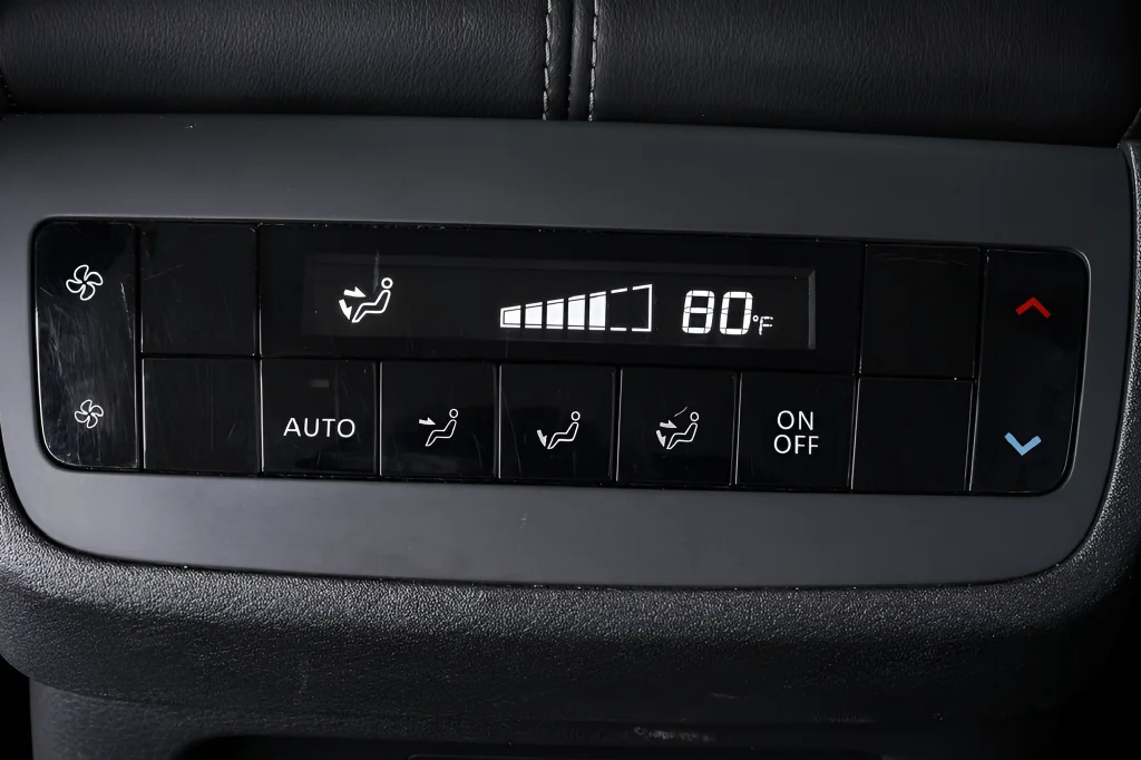 2024 Nissan Pathfinder SV - Photo 53