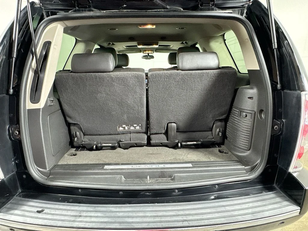 Used 2013 Black GMC Denali image 32