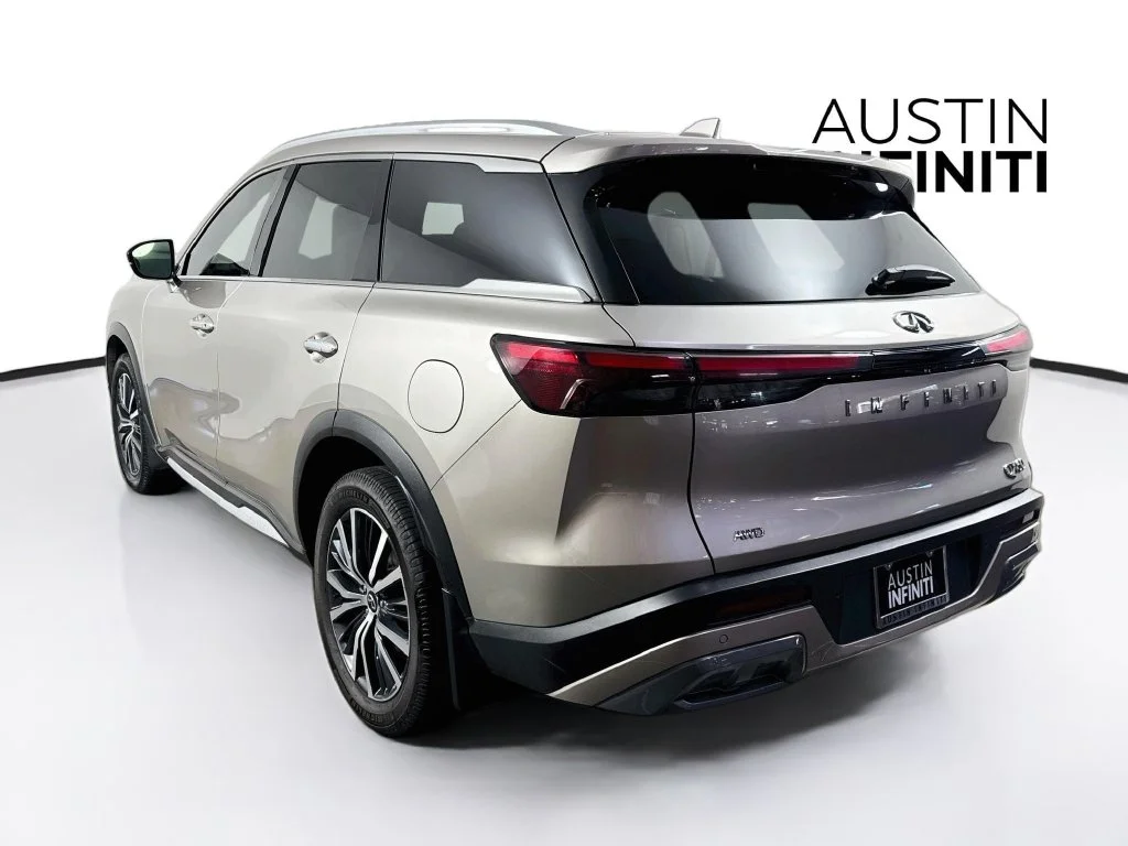 Certified Used 2024 Silver INFINITI Sensory image 7
