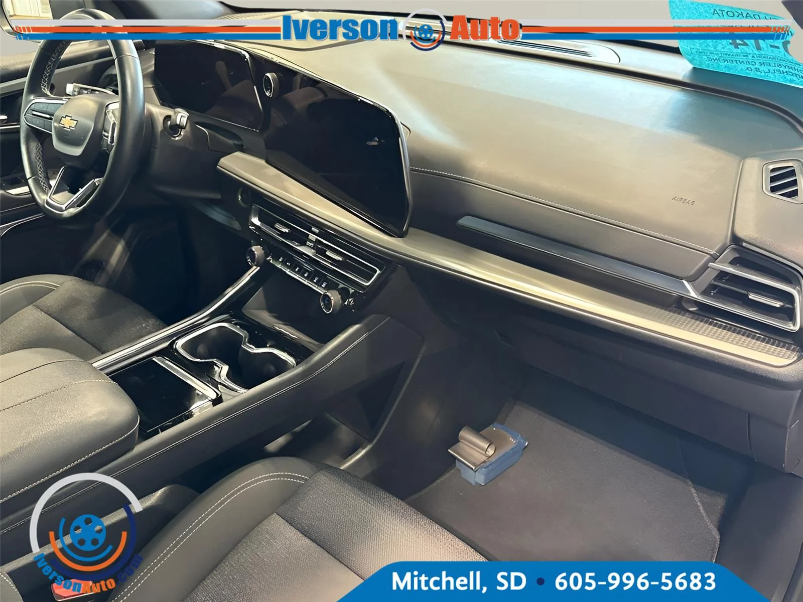 Used 2024 Mosaic Black Metallic Chevrolet AWD LT image 36