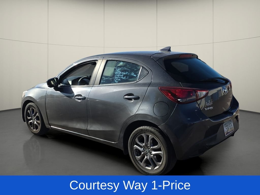 Used 2020 Gray Toyota LE image 6
