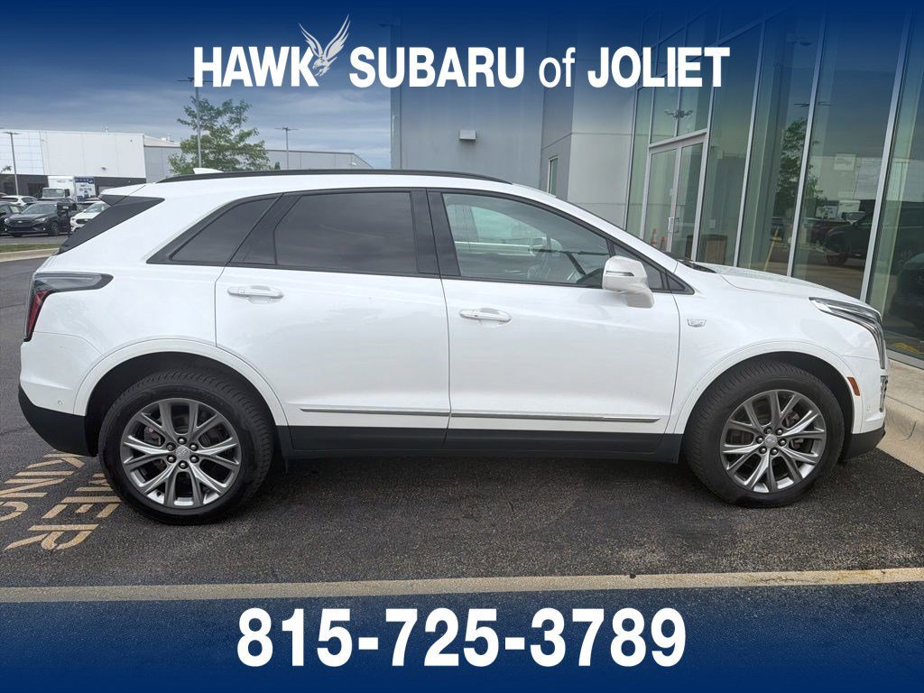 Used 2020 Crystal White Tricoat Cadillac Sport AWD image 5