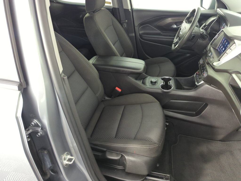 Used 2024 Sterling Metallic GMC SLE image 34