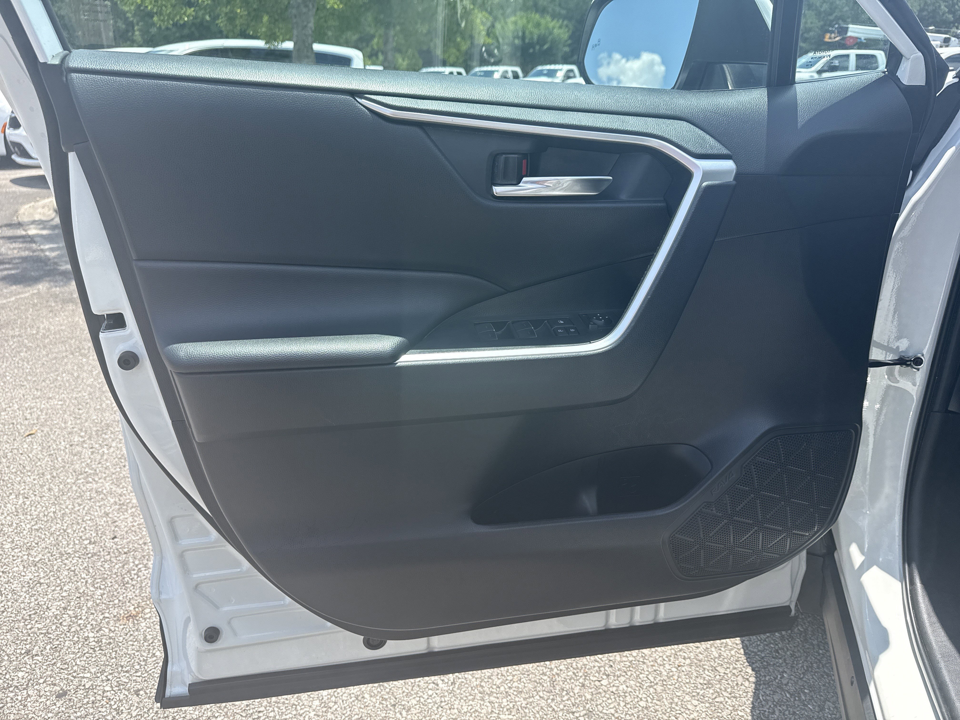 Used 2024 White Toyota XLE image 11