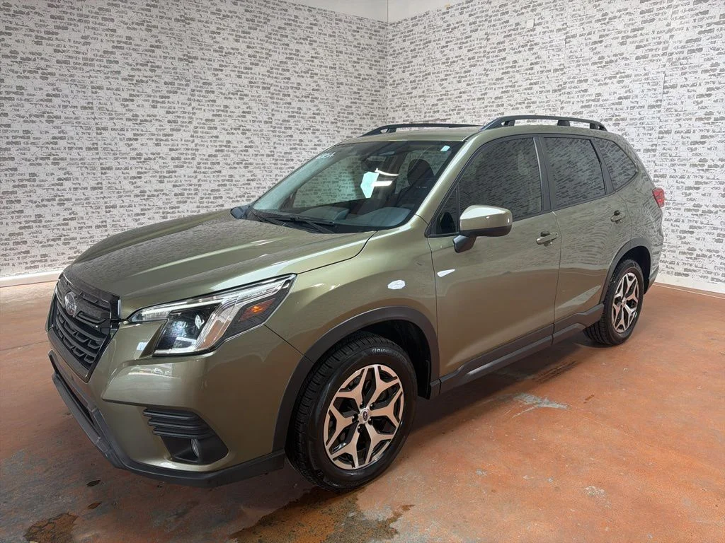 Used 2022 Brown Subaru Premium image 3